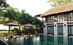 The Sandi Phala Beach Resort&Ma Joly Restaurant